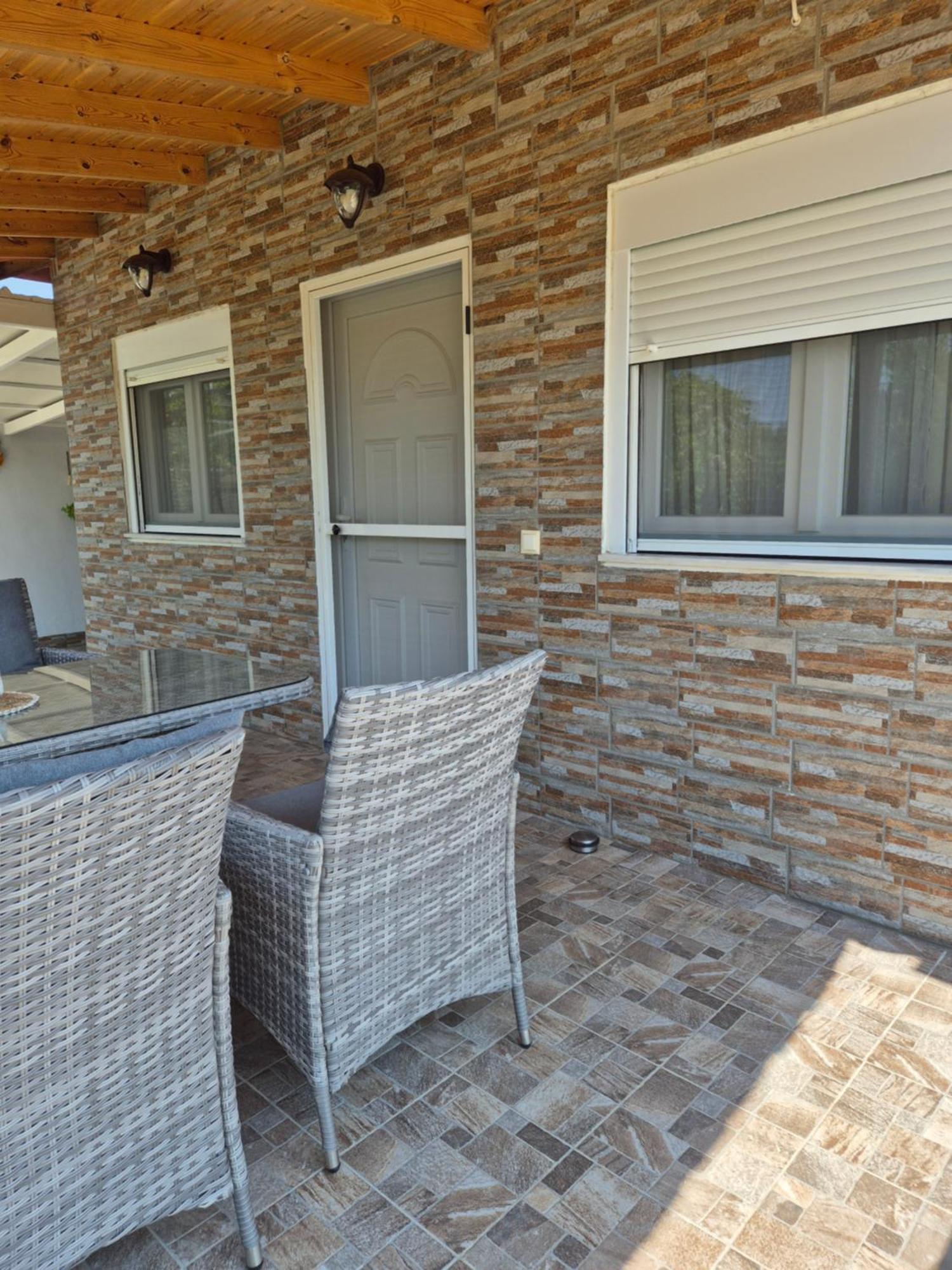 Villa Nikos Nea Plagia Luaran gambar